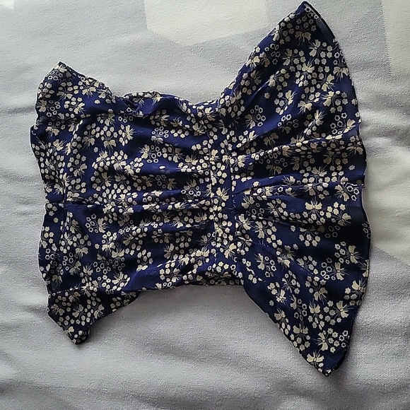 Forever 21 peplum floral top - Picture 4 of 8